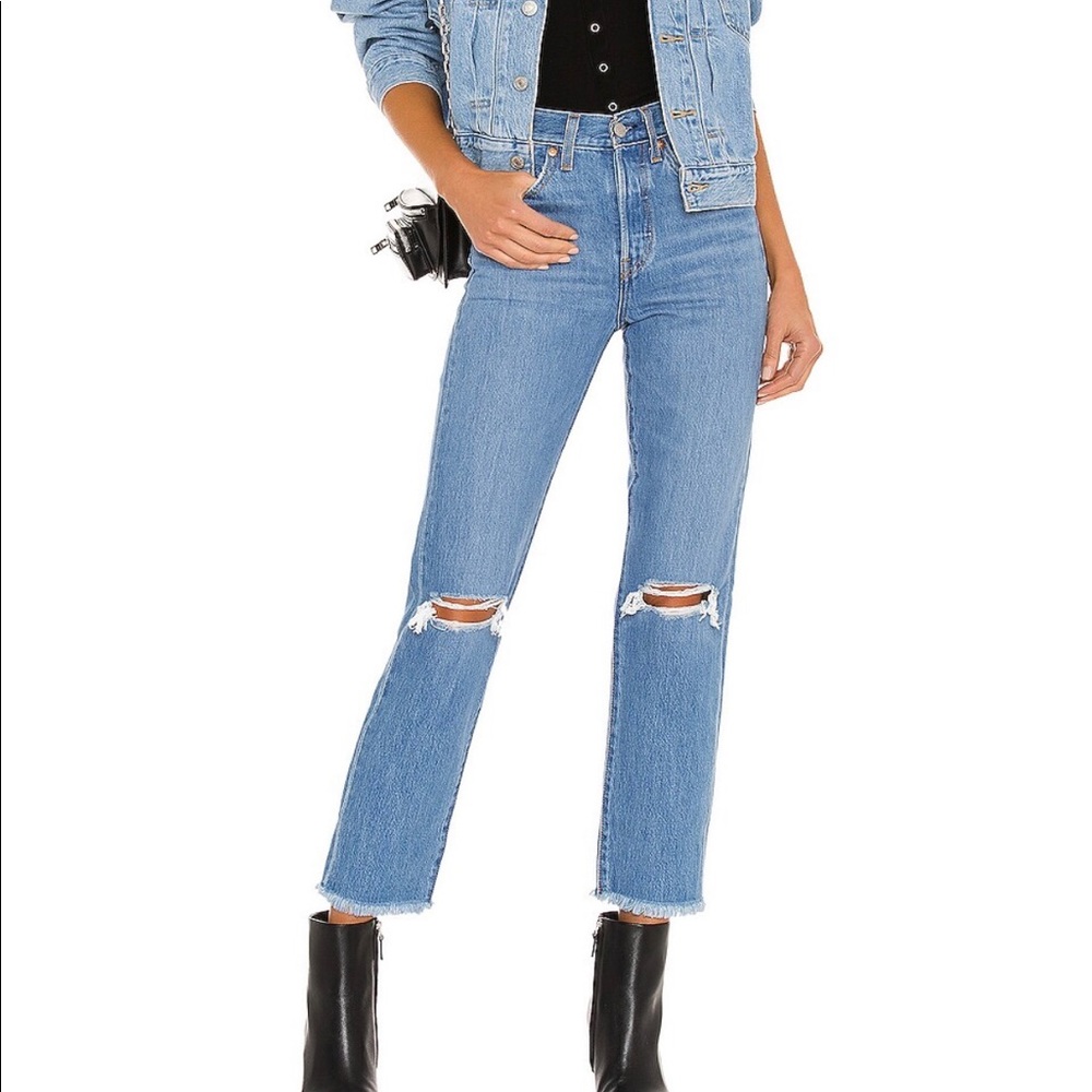 Wedgie Levi’s!